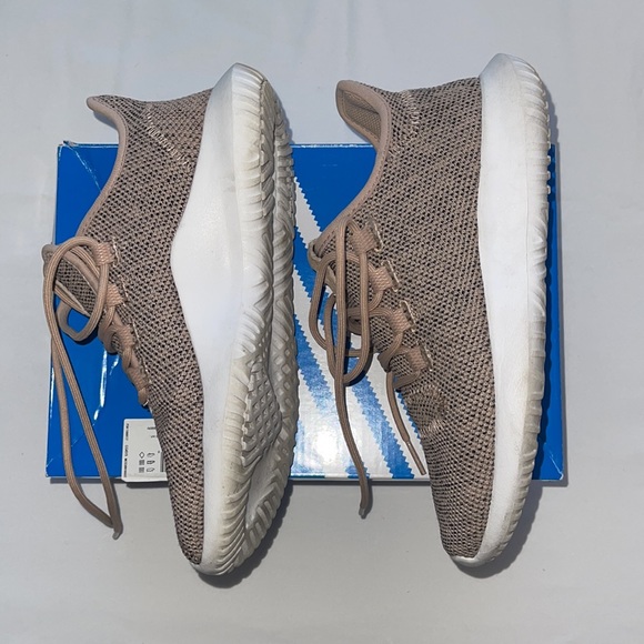 Tubular Shadow - Picture 3 of 4